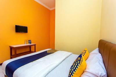 Spot On 2697 Homy House