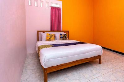 Spot On 2697 Homy House