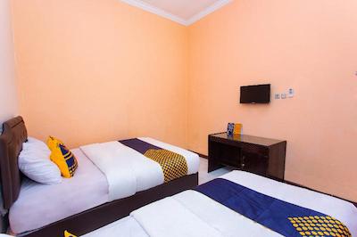 Spot On 2697 Homy House