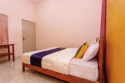 Spot On 2697 Homy House