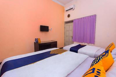 Spot On 2697 Homy House