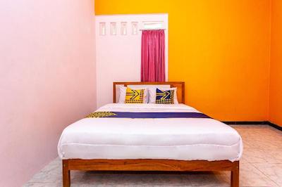 Spot On 2697 Homy House