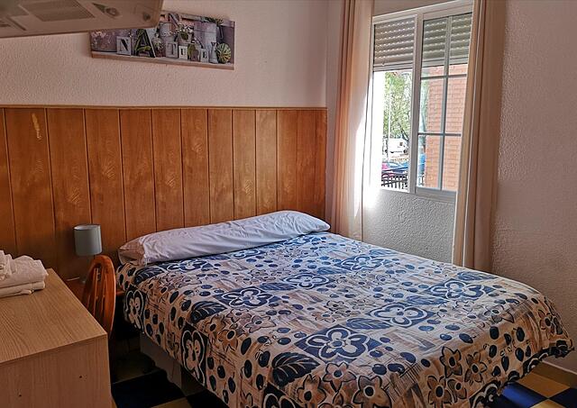 Hostal Avenida 57
