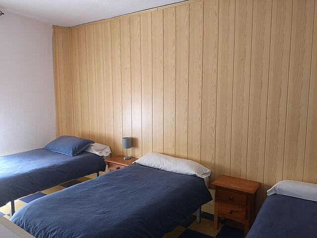 Hostal Avenida 57