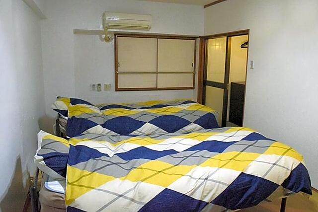 BOARDING HOUSE