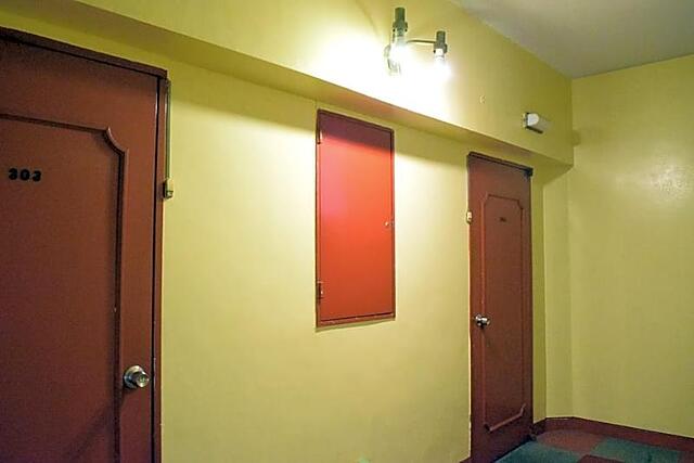 BOARDING HOUSE