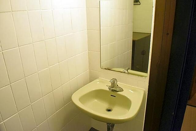 BOARDING HOUSE