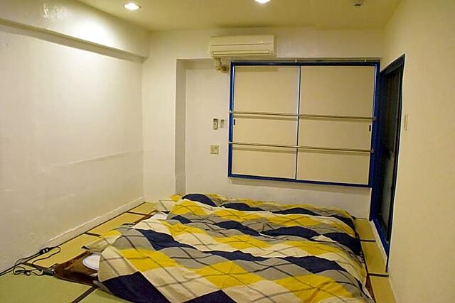 BOARDING HOUSE