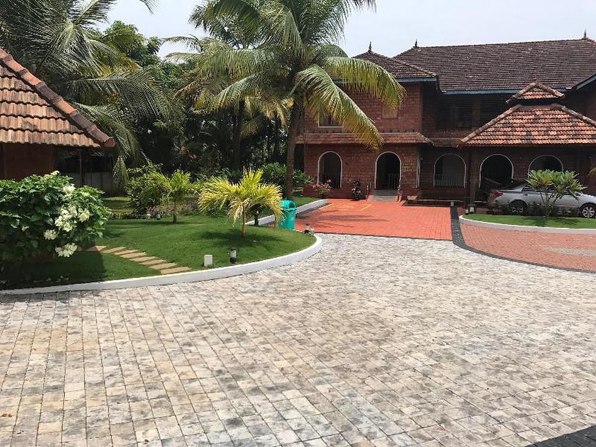 KUMARAKOM HERITAGE KUMARAKOM