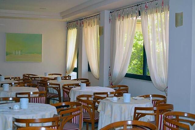 Hotel Sabra