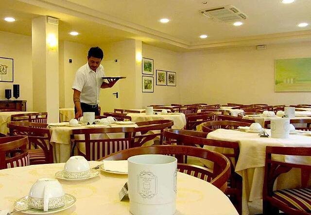 Hotel Sabra