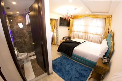 Hotel Von Astorian