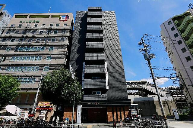Universal Hotel Reborn