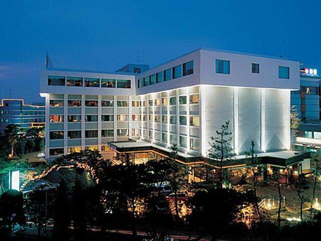 Hotel Gyungpo Beach(Ex. Le Hotel Gyungpo Beach)