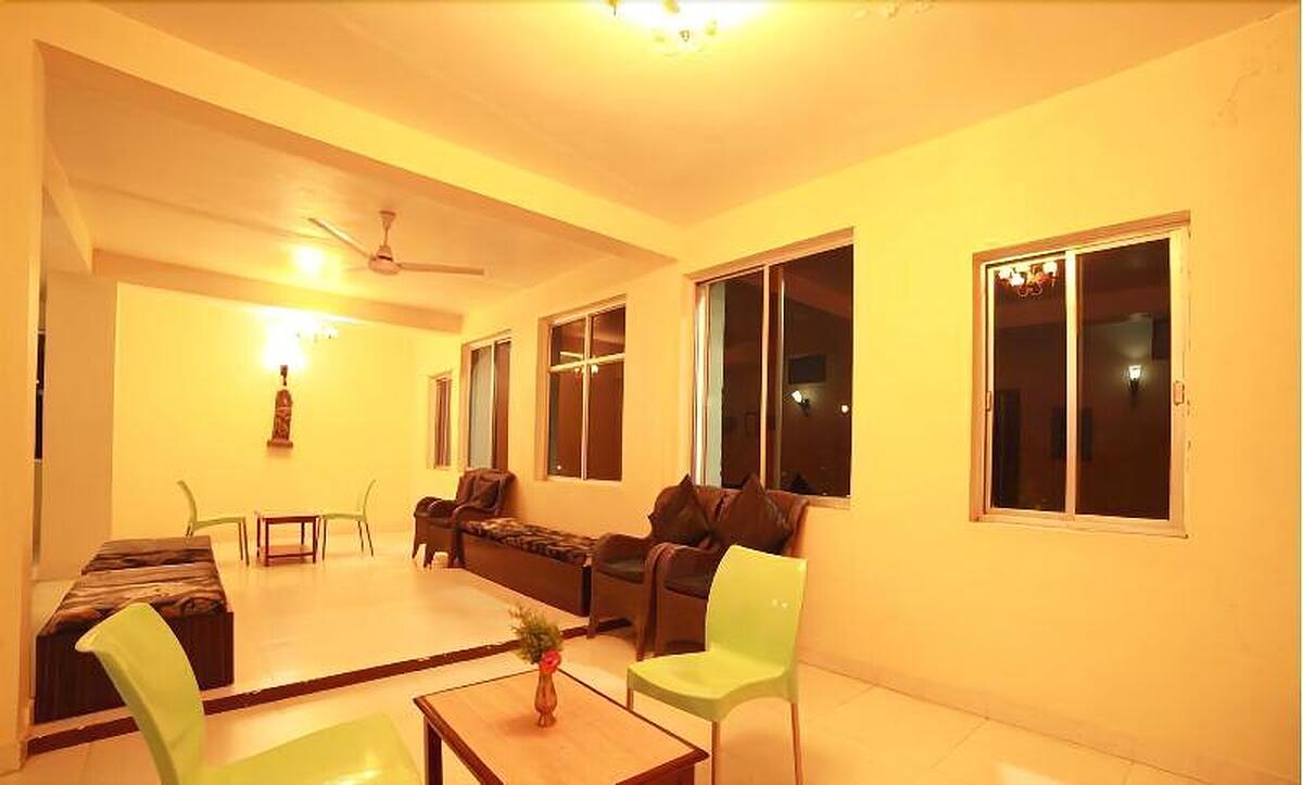 Hotel Karnavati