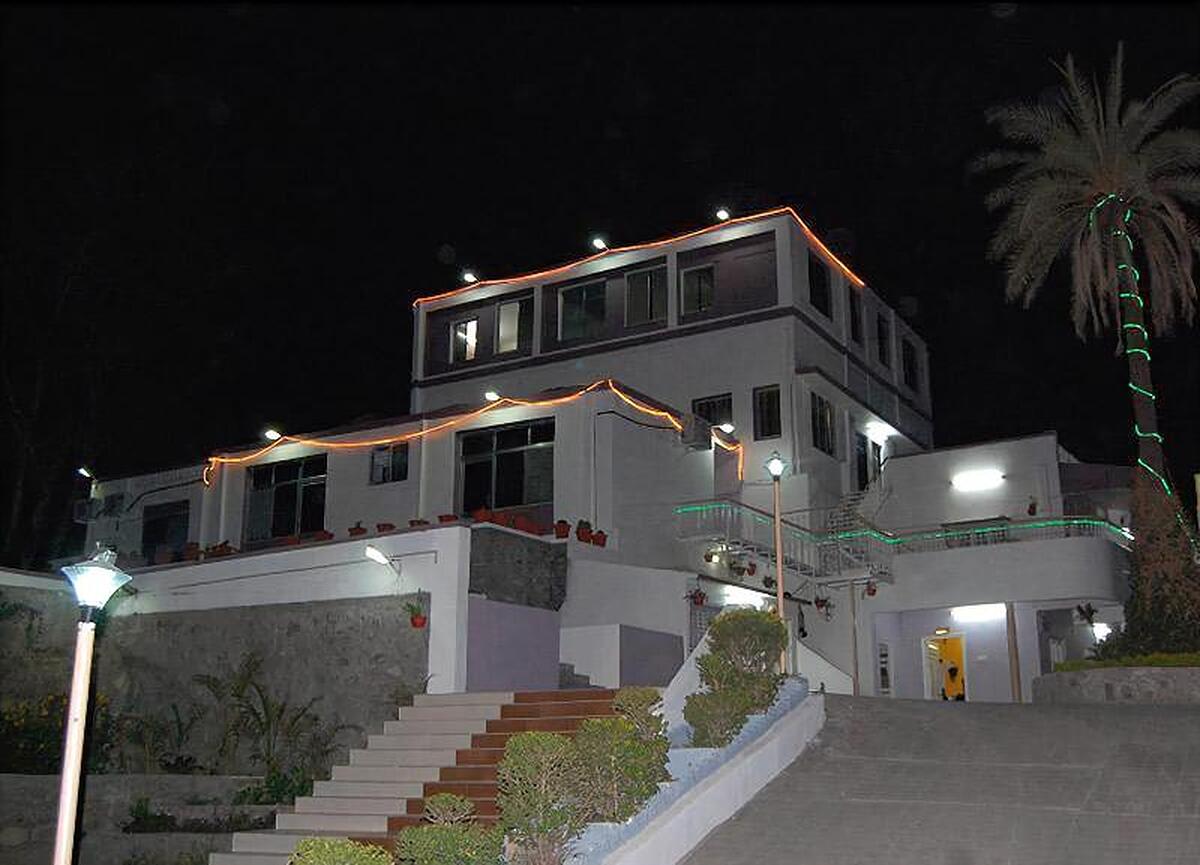 Hotel Karnavati
