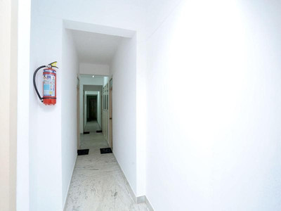 Oyo 15669 Hotel Galaxy Inn