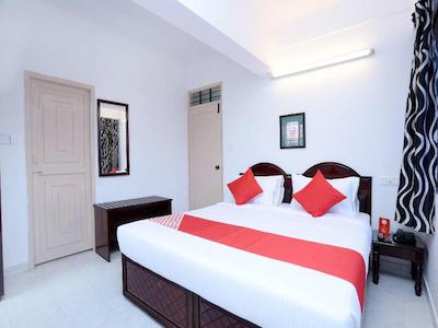 Oyo 15669 Hotel Galaxy Inn