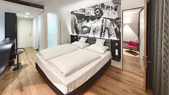 V8 Hotel Classic Motorworld Region Stuttgart