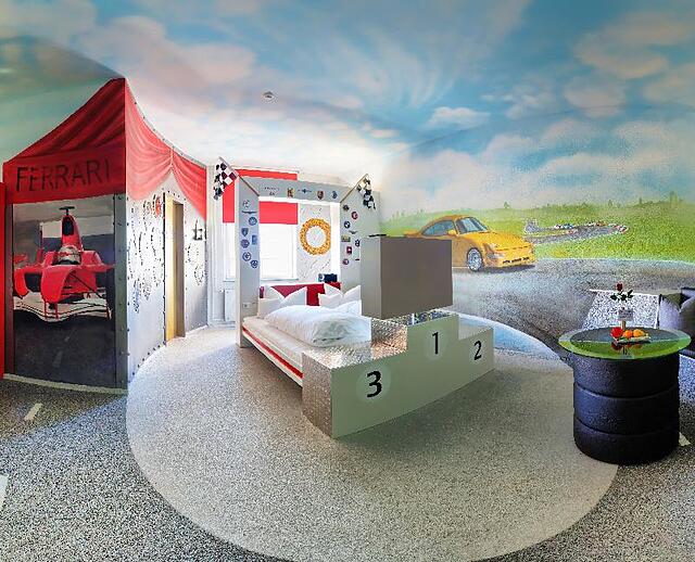V8 Hotel Classic Motorworld Region Stuttgart