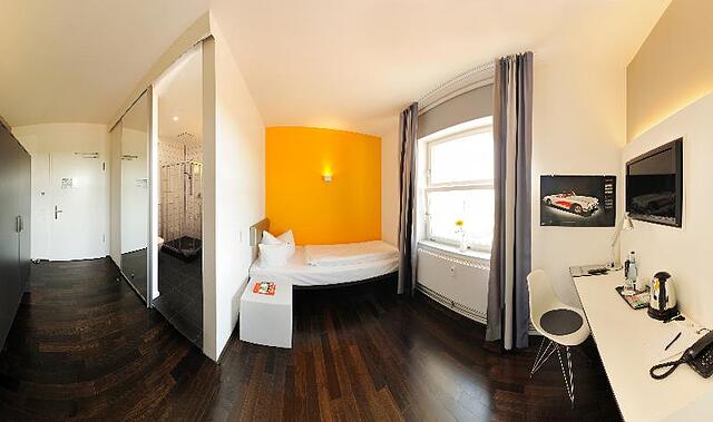 V8 Hotel Classic Motorworld Region Stuttgart