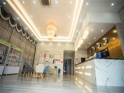 GREENTREE INN BAIQUAN BINFEN PLAZA