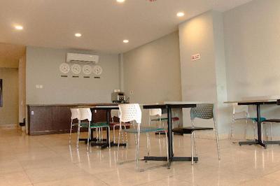 Budget Hotel By The Harbour