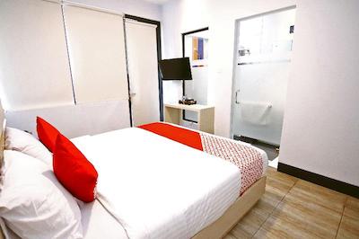 Budget Hotel By The Harbour