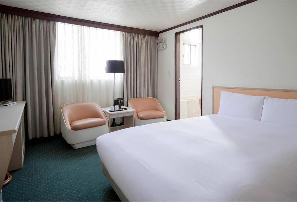 TIEN CHIN HOTEL