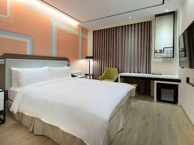 UINN BUSINESS HOTEL TAIPEI SHILIN