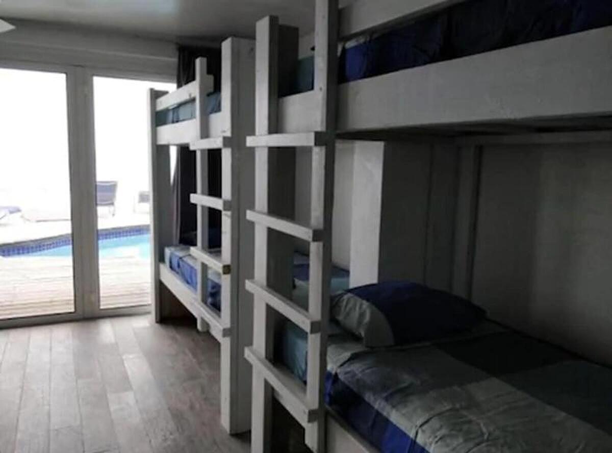 Bahasea Backpackers