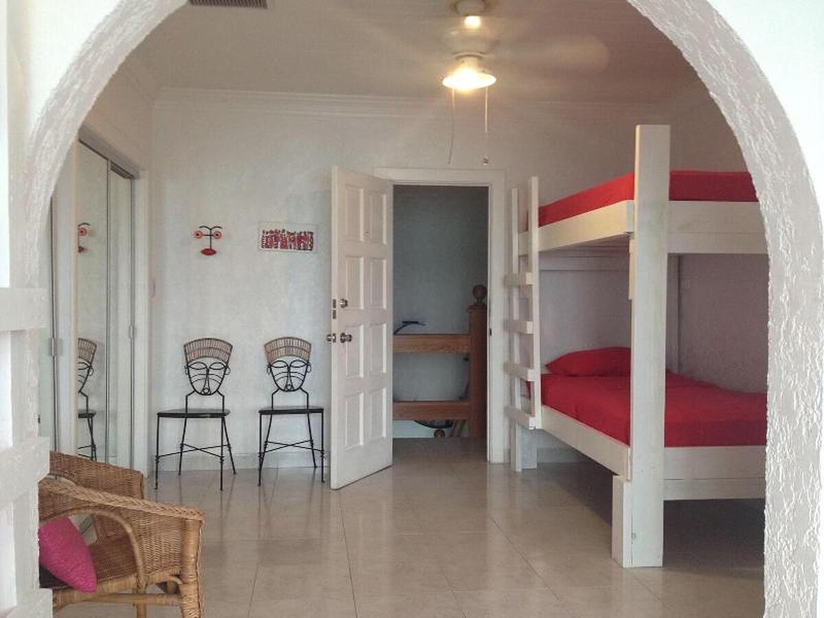 Bahasea Backpackers