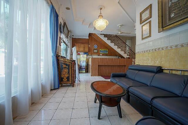 OYO 1173 Hotel Shofa Marwah