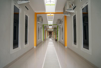 OYO 948 Vivi Residence Syariah Ii