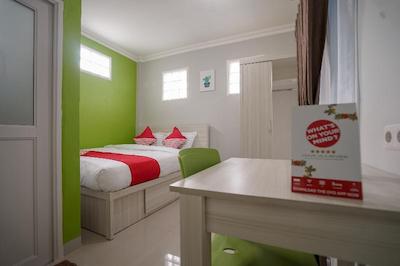 OYO 948 Vivi Residence Syariah Ii