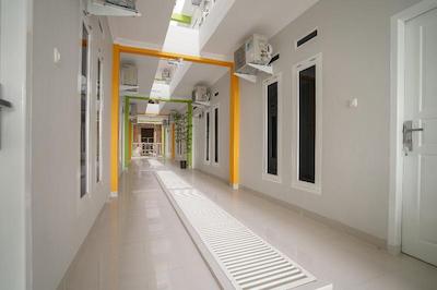 OYO 948 Vivi Residence Syariah Ii