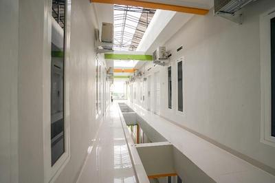 OYO 948 Vivi Residence Syariah Ii