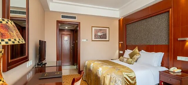 YANTAI GOLDEN GULF HOTEL