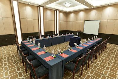 SUMMIT HOTEL TACLOBAN