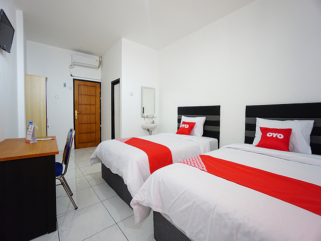 Oyo 1693 Edward Residence Malalayang