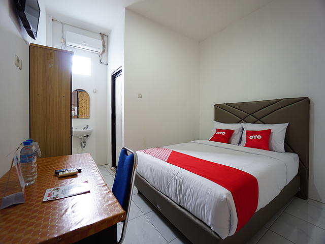 Oyo 1693 Edward Residence Malalayang