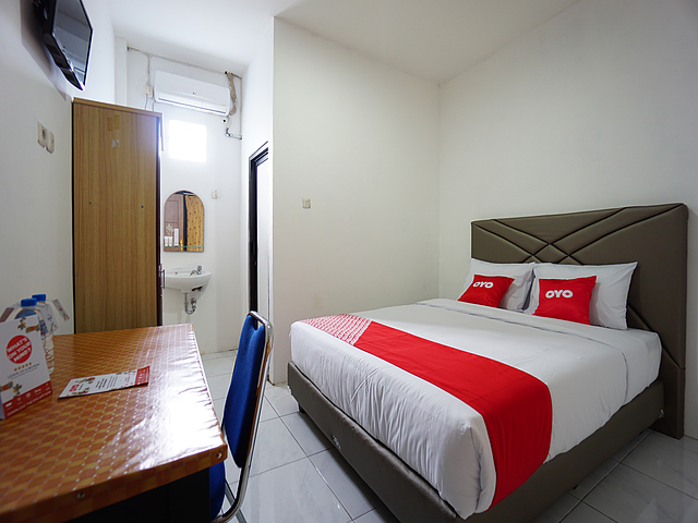 Oyo 1693 Edward Residence Malalayang