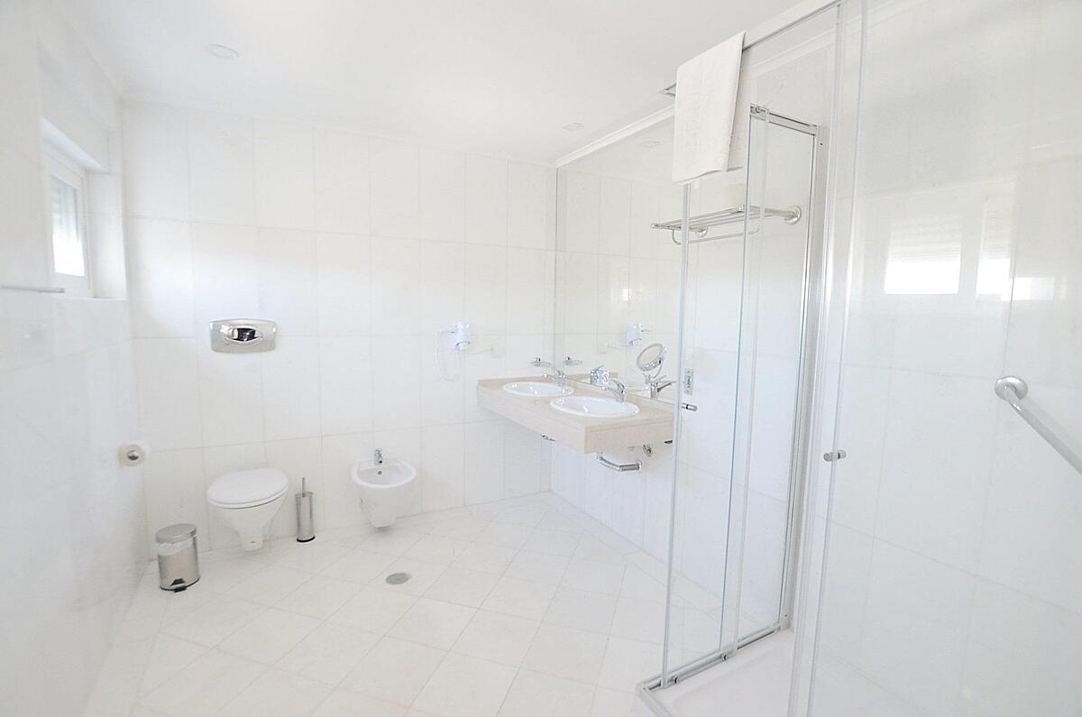 Hilltop Oasis Lisbon Lux Oeiras Resorts