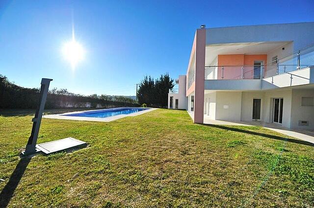 Hilltop Oasis Lisbon Lux Oeiras Resorts