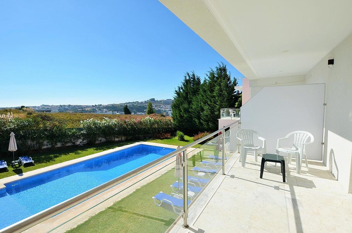 Hilltop Oasis Lisbon Lux Oeiras Resorts