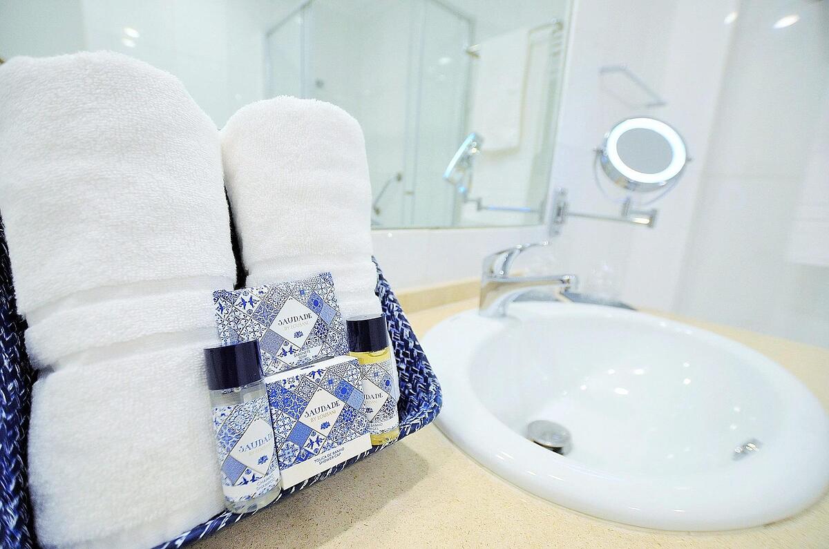 Hilltop Oasis Lisbon Lux Oeiras Resorts