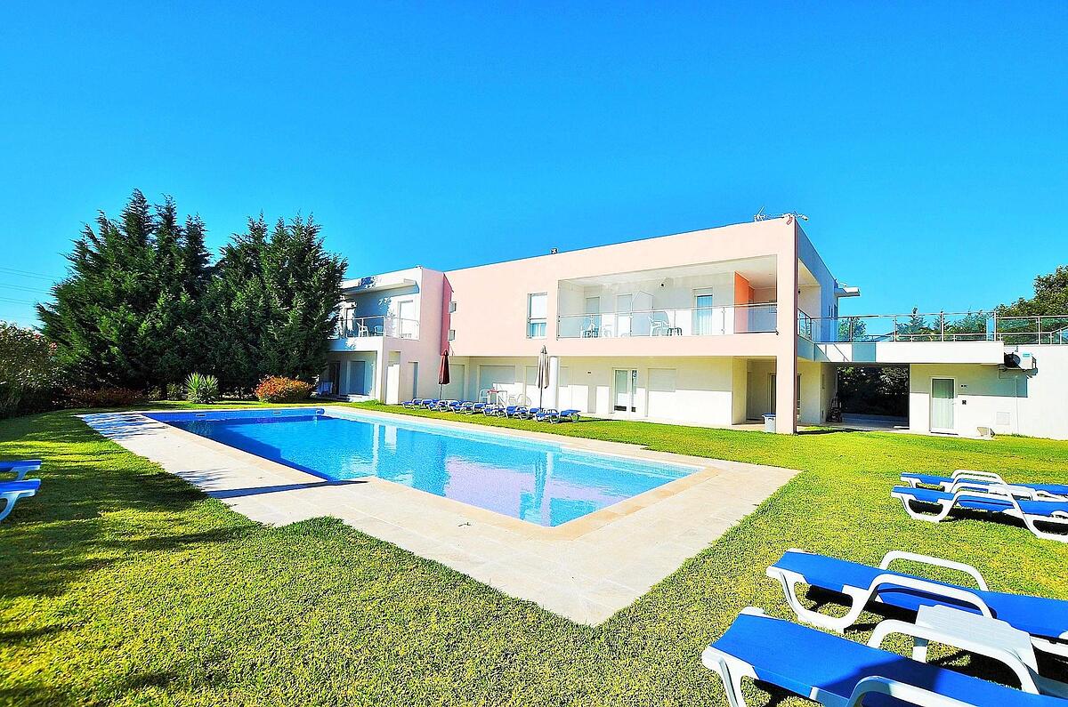 Hilltop Oasis Lisbon Lux Oeiras Resorts