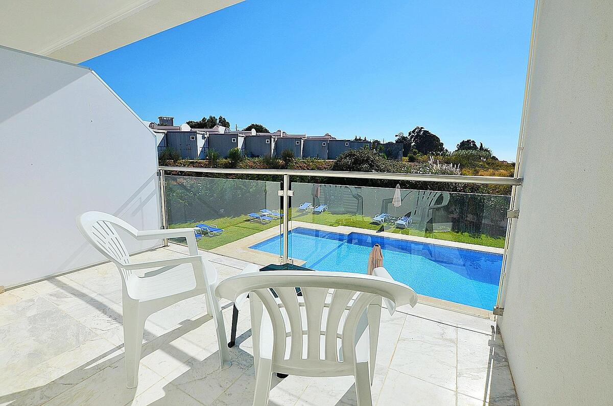 Hilltop Oasis Lisbon Lux Oeiras Resorts