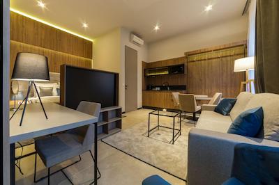 Dezman Luxury Center