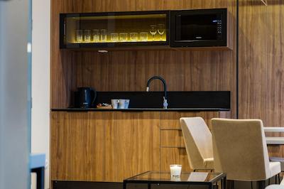 Dezman Luxury Center